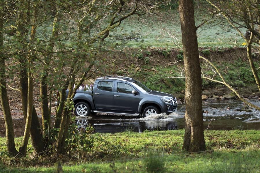  Isuzu D-Max Double Cab 2017 года  (UK) (фото 31 из 33)